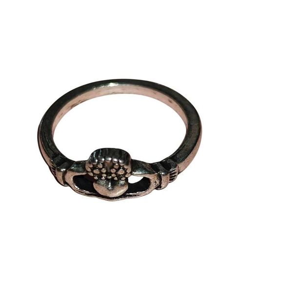 Silver Claddagh Style Ring - Picture 1 of 3